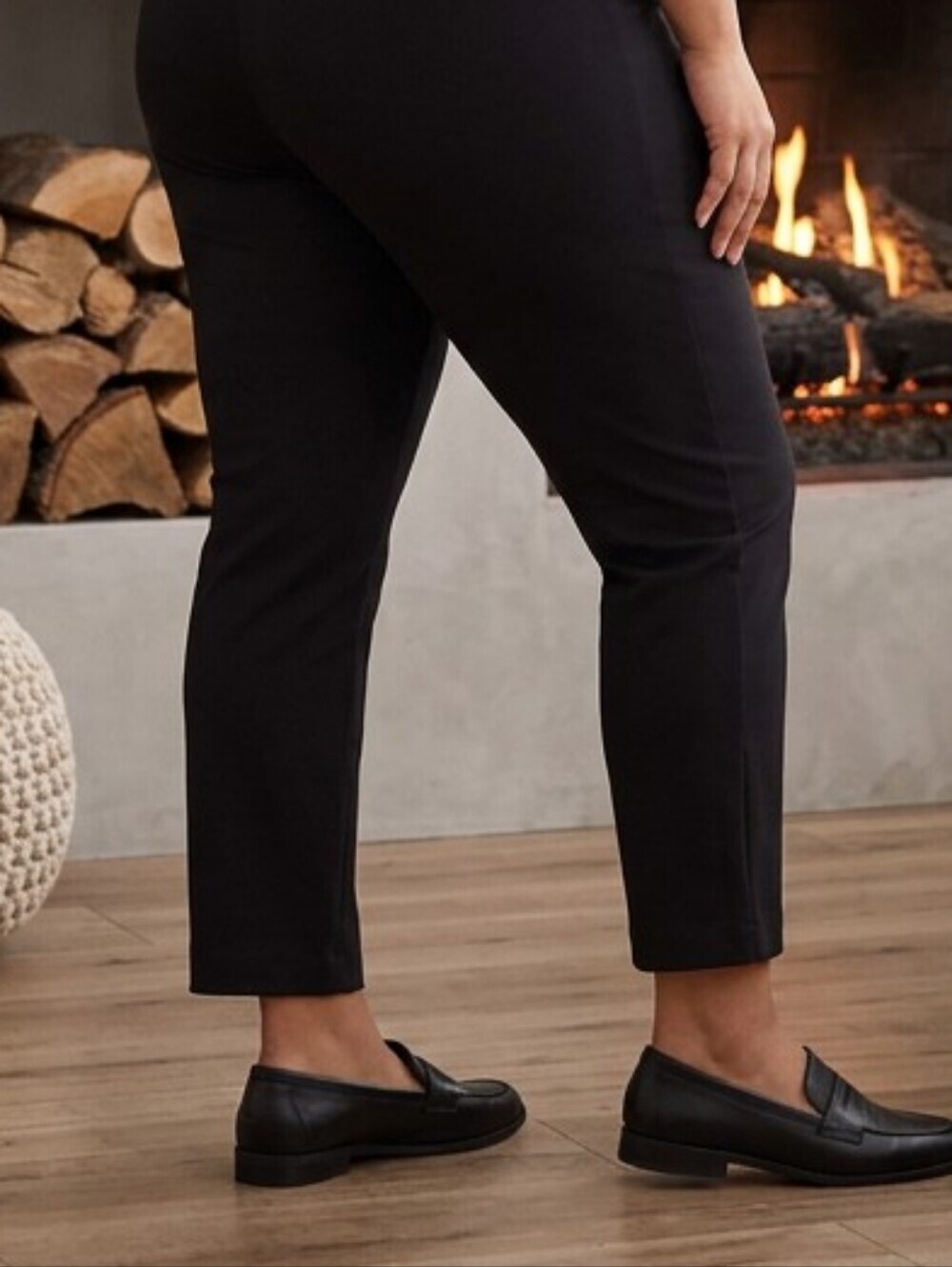 Women's Plus Size TORRID Black Ankle & Cropped Stretch Dress Ponte Pants 3X